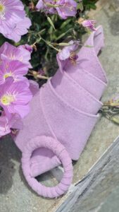 Forame Fashion Suede ζώνη σε χρώμα λιλά.