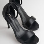 Forame Black Stileto Sandals