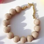 Nude Pearls Necklace
