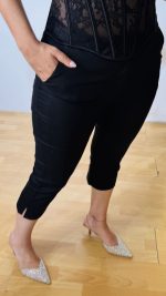 Retro Black Capri Pants - Image 5