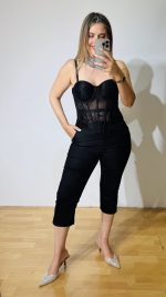 Retro Black Capri Pants - Image 6