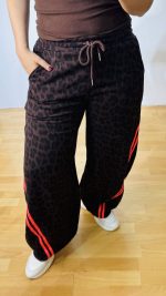 Leo & Flouo Tracksuit Pant - Image 4